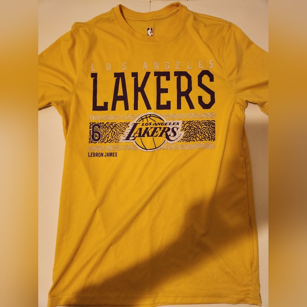 LeBron James lakers shirt